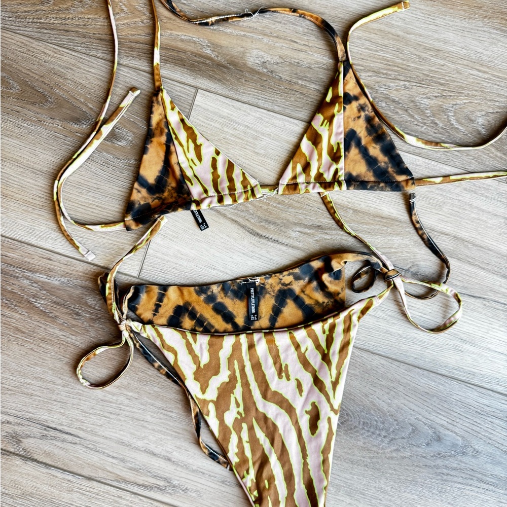 PrettyLittleThing Tiger Print Bikini